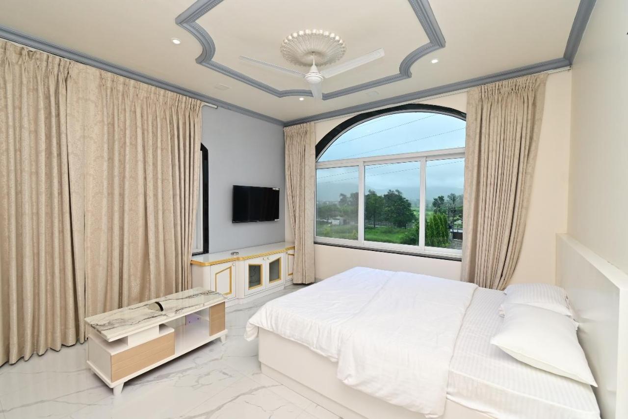 Hotel Vedika Garden Lonavla Zewnętrze zdjęcie