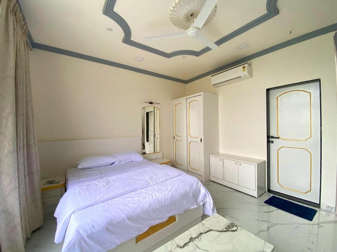 Hotel Vedika Garden Lonavla Zewnętrze zdjęcie